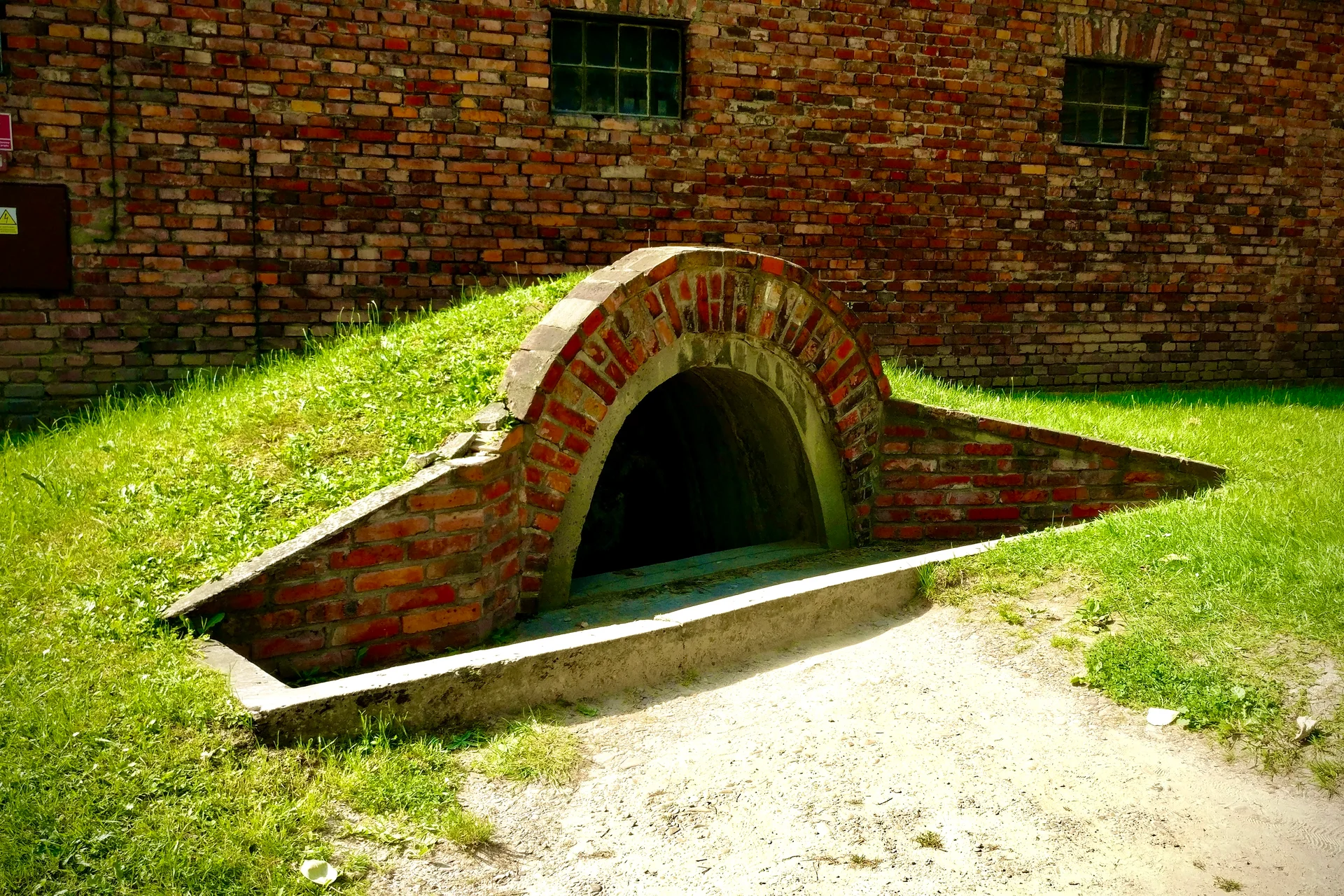 auschwitz tour